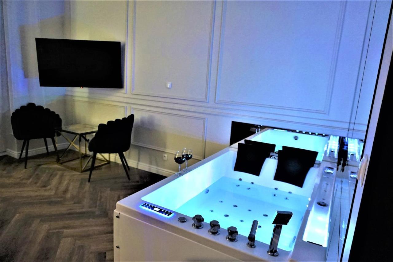 Luxury Jacuzzi Apartment Krakow Dış mekan fotoğraf