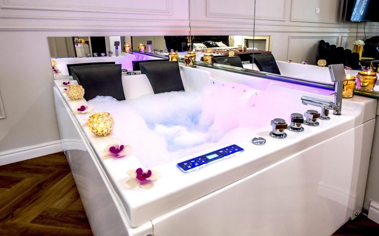 Luxury Jacuzzi Apartment Krakow Dış mekan fotoğraf